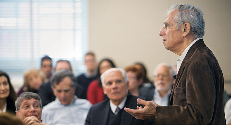 Professor Stephen Gillers giving a lecture at 2018 NYU Law Reunion