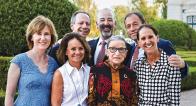Jean Moran Kaplan, Shari Aronson, Justice Ruth Bader Ginsburg, and Elisabeth Chasin; back row: Jeffrey Aronson ’83, Stephen Kaplan ’83, and Charles Chasin ’83. 