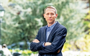 Oren Bar-Gill