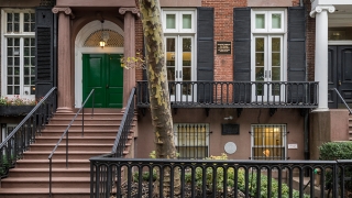 22 Washington Square North