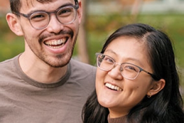 Tom Hale ’24, NYU School of Law Dean’s Scholar, with his fiancée, Julie Zhu ’23