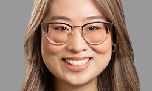 Zoe Lo headshot thumbnail