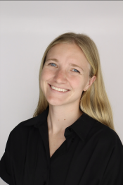 Photo of Valerie Kramer