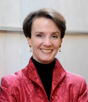 Headshot Sarah Cleveland