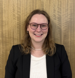 Shelby Hobohm Headshot