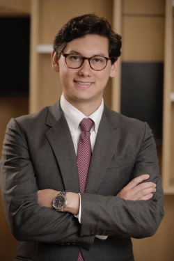 Federico Espinosa Headshot