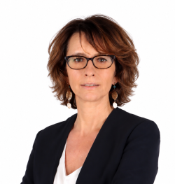 Headshot of Professor Francesca Ragno