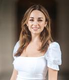 Elise van den Hoek