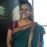 Headshot of Shreya Sen smiling